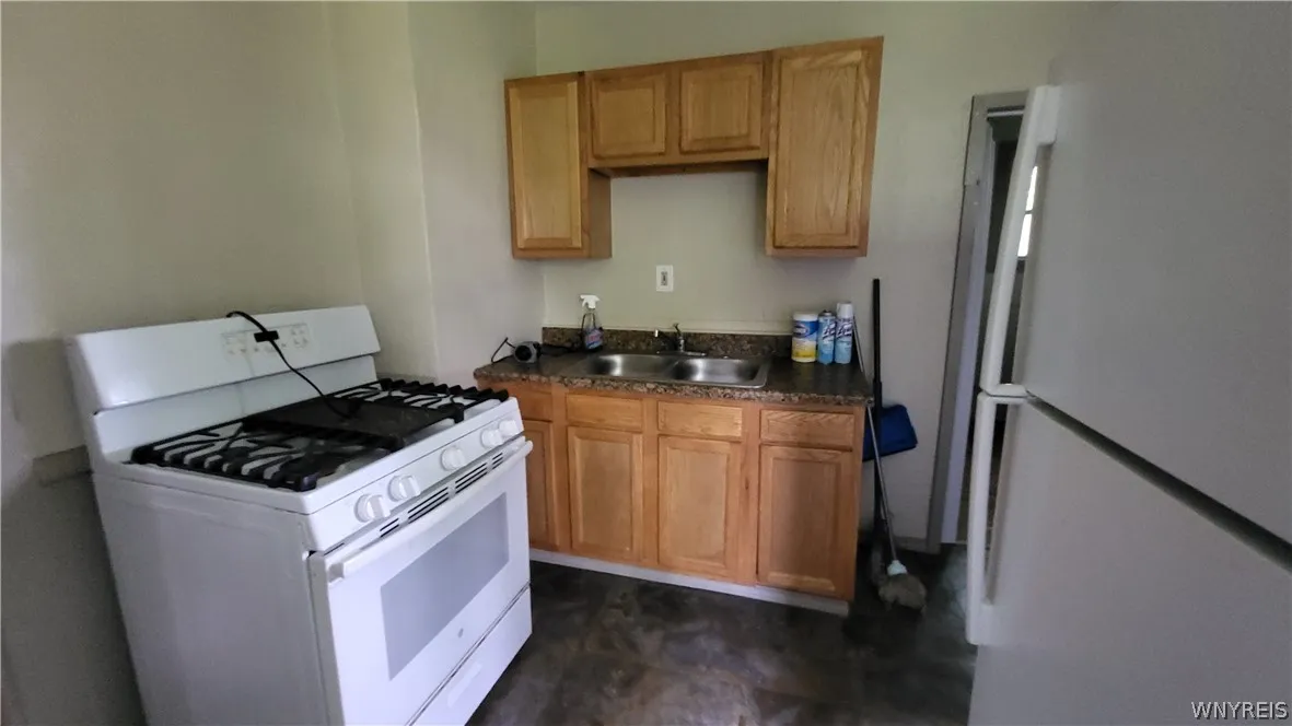 154 Oconnell Avenue, Buffalo, New York 14204, Buffalo, New York 14204, 8 Bedrooms Bedrooms, ,3 BathroomsBathrooms,Residential,Closed,154 Oconnell Avenue, Buffalo, New York 14204,0,B1547163