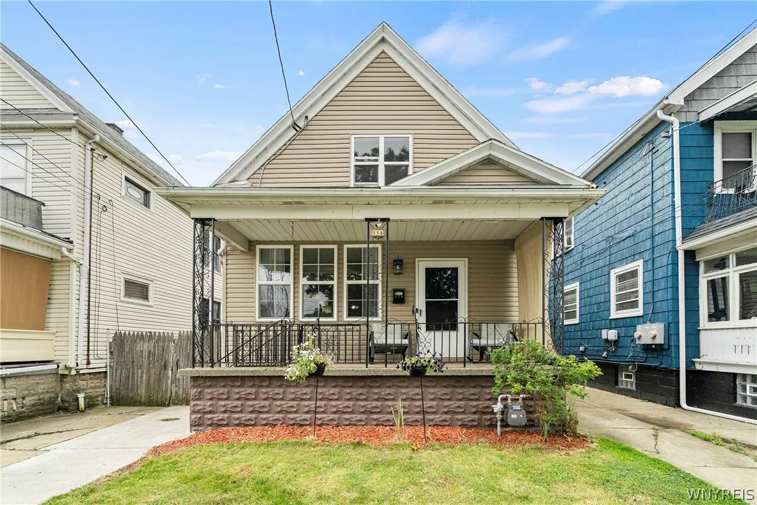 119 Albert Avenue, Buffalo, New York 14207, Buffalo, New York 14207, 3 Bedrooms Bedrooms, 5 Rooms Rooms,1 BathroomBathrooms,Residential,Closed,119 Albert Avenue, Buffalo, New York 14207,0,B1547829