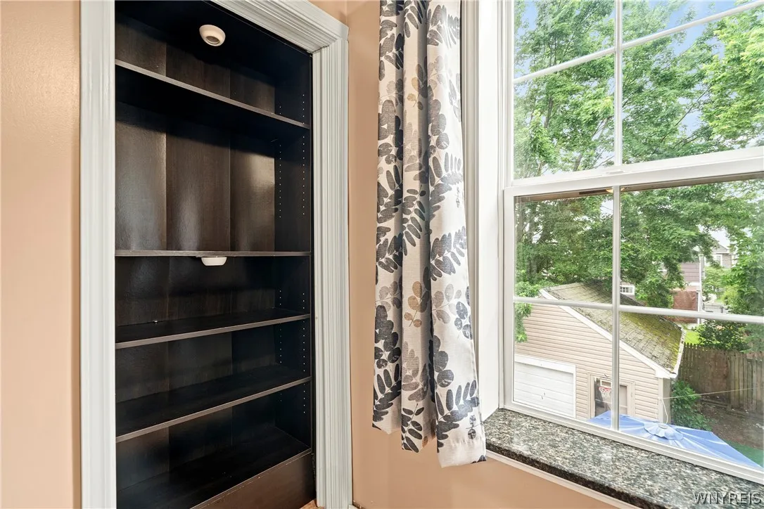 119 Albert Avenue, Buffalo, New York 14207, Buffalo, New York 14207, 3 Bedrooms Bedrooms, 5 Rooms Rooms,1 BathroomBathrooms,Residential,Closed,119 Albert Avenue, Buffalo, New York 14207,0,B1547829