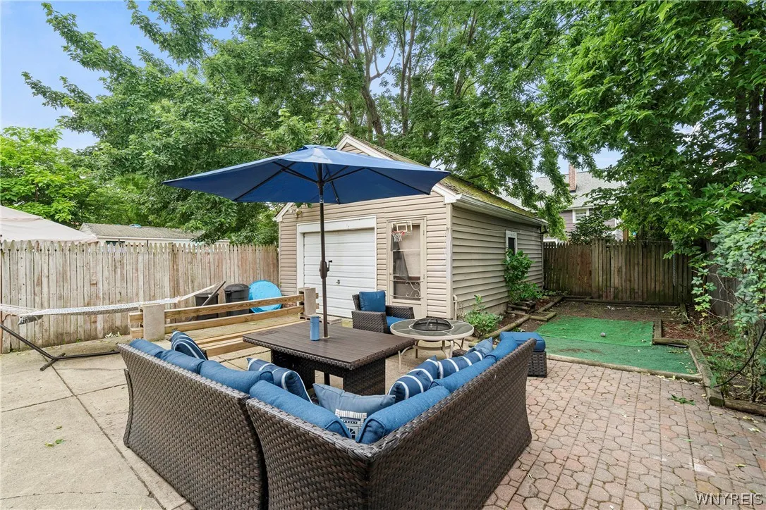 119 Albert Avenue, Buffalo, New York 14207, Buffalo, New York 14207, 3 Bedrooms Bedrooms, 5 Rooms Rooms,1 BathroomBathrooms,Residential,Closed,119 Albert Avenue, Buffalo, New York 14207,0,B1547829