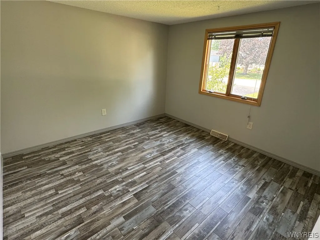 3857 Harvard Street, Hamburg, New York 14075, Hamburg, New York 14075, 4 Bedrooms Bedrooms, 7 Rooms Rooms,1 BathroomBathrooms,Residential,Closed,3857 Harvard Street, Hamburg, New York 14075,0,B1548045