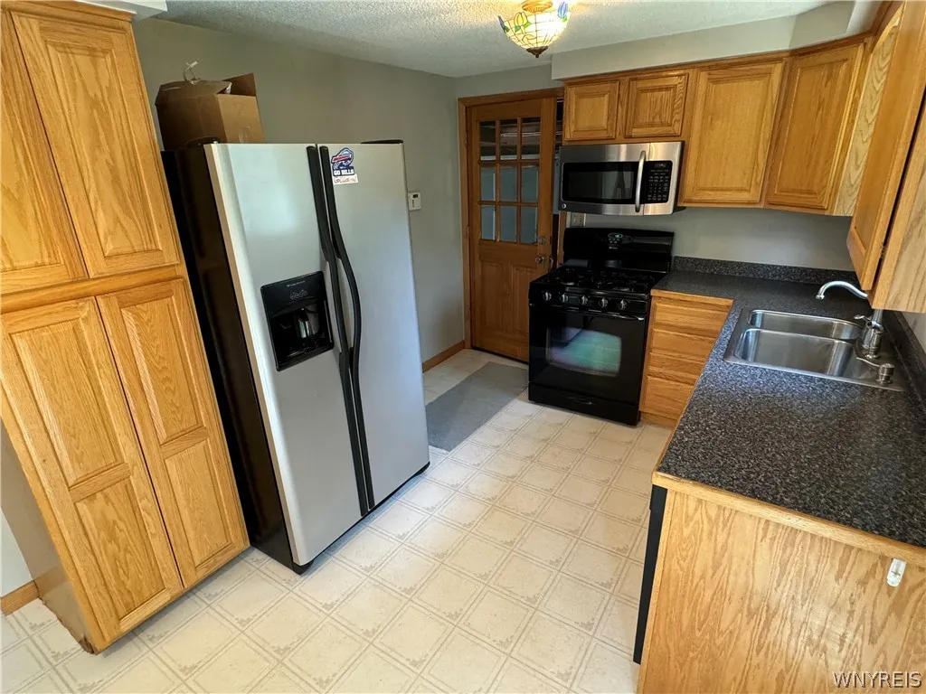 3857 Harvard Street, Hamburg, New York 14075, Hamburg, New York 14075, 4 Bedrooms Bedrooms, 7 Rooms Rooms,1 BathroomBathrooms,Residential,Closed,3857 Harvard Street, Hamburg, New York 14075,0,B1548045