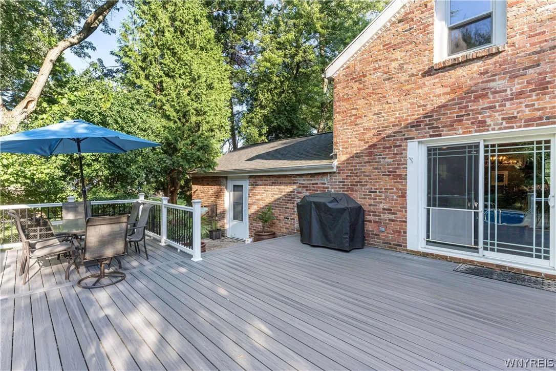 240 Muegel Road, Amherst, New York 14051, Amherst, New York 14051, 3 Bedrooms Bedrooms, 6 Rooms Rooms,2 BathroomsBathrooms,Residential,Closed,240 Muegel Road, Amherst, New York 14051,0,B1547721