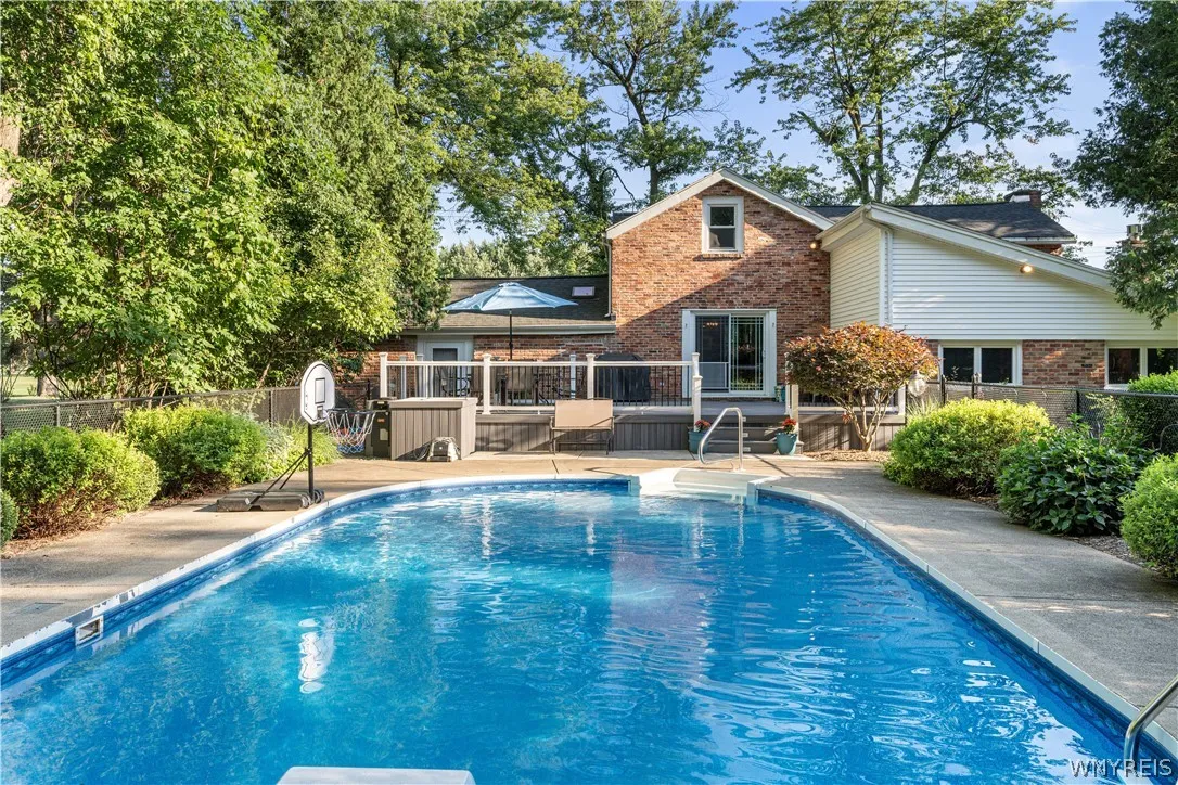 240 Muegel Road, Amherst, New York 14051, Amherst, New York 14051, 3 Bedrooms Bedrooms, 6 Rooms Rooms,2 BathroomsBathrooms,Residential,Closed,240 Muegel Road, Amherst, New York 14051,0,B1547721