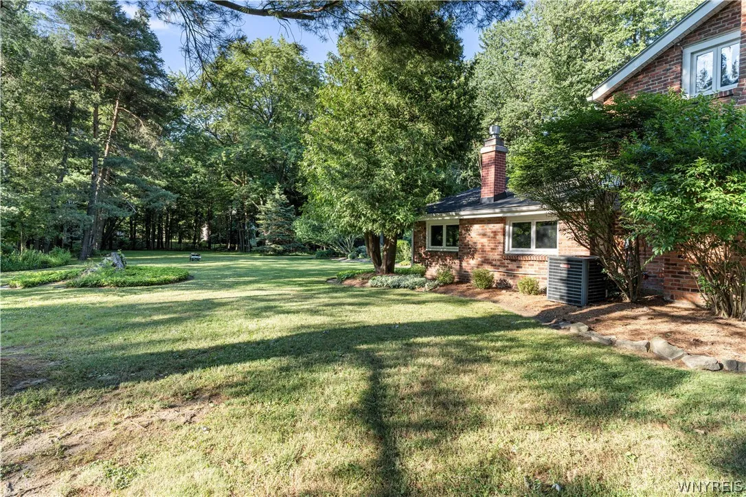 240 Muegel Road, Amherst, New York 14051, Amherst, New York 14051, 3 Bedrooms Bedrooms, 6 Rooms Rooms,2 BathroomsBathrooms,Residential,Closed,240 Muegel Road, Amherst, New York 14051,0,B1547721
