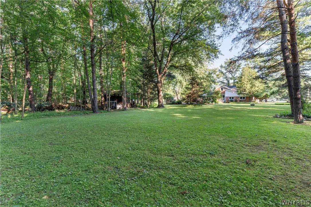 240 Muegel Road, Amherst, New York 14051, Amherst, New York 14051, 3 Bedrooms Bedrooms, 6 Rooms Rooms,2 BathroomsBathrooms,Residential,Closed,240 Muegel Road, Amherst, New York 14051,0,B1547721