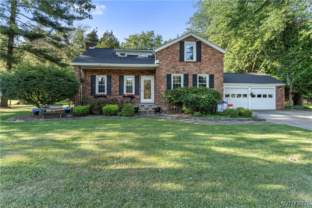 240 Muegel Road, Amherst, New York 14051, Amherst, New York 14051, 3 Bedrooms Bedrooms, 6 Rooms Rooms,2 BathroomsBathrooms,Residential,Closed,240 Muegel Road, Amherst, New York 14051,0,B1547721