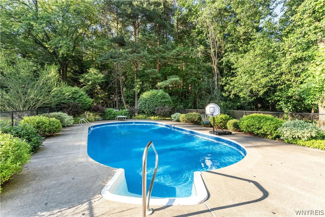240 Muegel Road, Amherst, New York 14051, Amherst, New York 14051, 3 Bedrooms Bedrooms, 6 Rooms Rooms,2 BathroomsBathrooms,Residential,Closed,240 Muegel Road, Amherst, New York 14051,0,B1547721