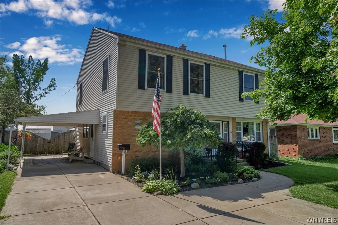 256 Westfield Road, Amherst, New York 14226, Amherst, New York 14226, 4 Bedrooms Bedrooms, 8 Rooms Rooms,2 BathroomsBathrooms,Residential,Closed,256 Westfield Road, Amherst, New York 14226,0,B1548100