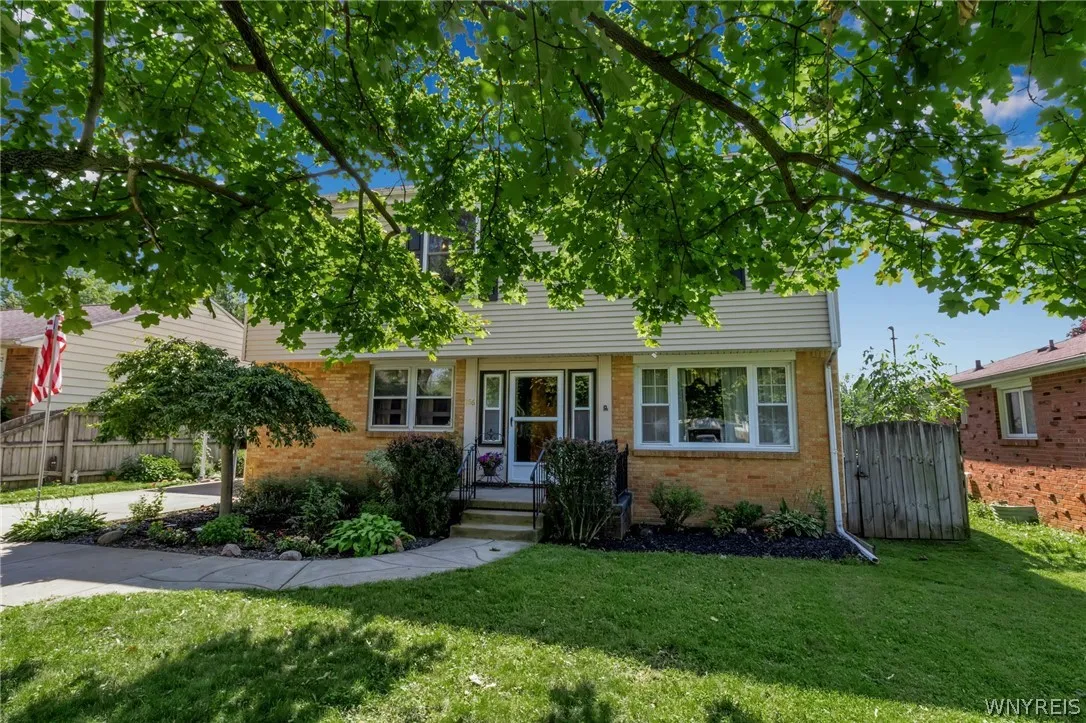 256 Westfield Road, Amherst, New York 14226, Amherst, New York 14226, 4 Bedrooms Bedrooms, 8 Rooms Rooms,2 BathroomsBathrooms,Residential,Closed,256 Westfield Road, Amherst, New York 14226,0,B1548100