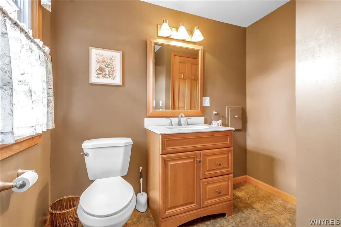 256 Westfield Road, Amherst, New York 14226, Amherst, New York 14226, 4 Bedrooms Bedrooms, 8 Rooms Rooms,2 BathroomsBathrooms,Residential,Closed,256 Westfield Road, Amherst, New York 14226,0,B1548100