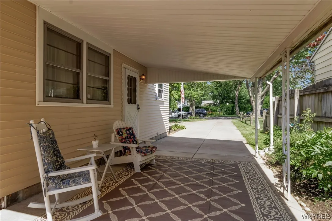 256 Westfield Road, Amherst, New York 14226, Amherst, New York 14226, 4 Bedrooms Bedrooms, 8 Rooms Rooms,2 BathroomsBathrooms,Residential,Closed,256 Westfield Road, Amherst, New York 14226,0,B1548100