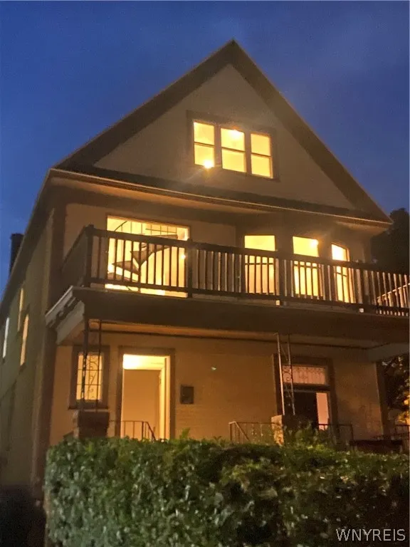 226 Breckenridge Street 2, Buffalo, New York 14213, Buffalo, New York 14213, 4 Bedrooms Bedrooms, ,2 BathroomsBathrooms,Residential,Closed,226 Breckenridge Street 2, Buffalo, New York 14213,0,B1547595