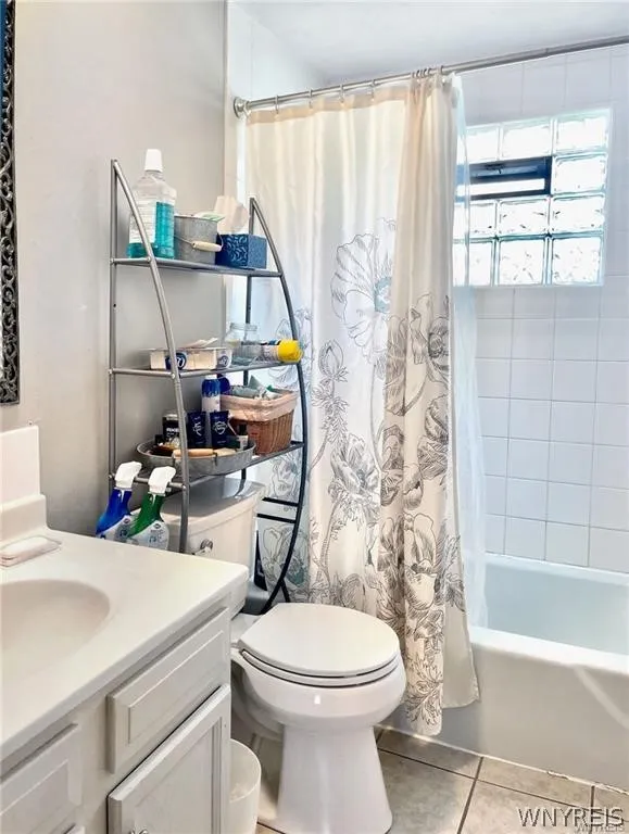 3971 Park Avenue, Hamburg, New York 14075, Hamburg, New York 14075, 6 Bedrooms Bedrooms, ,2 BathroomsBathrooms,Residential,Closed,3971 Park Avenue, Hamburg, New York 14075,0,B1547876