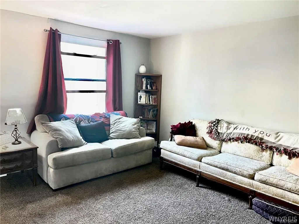 3971 Park Avenue, Hamburg, New York 14075, Hamburg, New York 14075, 6 Bedrooms Bedrooms, ,2 BathroomsBathrooms,Residential,Closed,3971 Park Avenue, Hamburg, New York 14075,0,B1547876