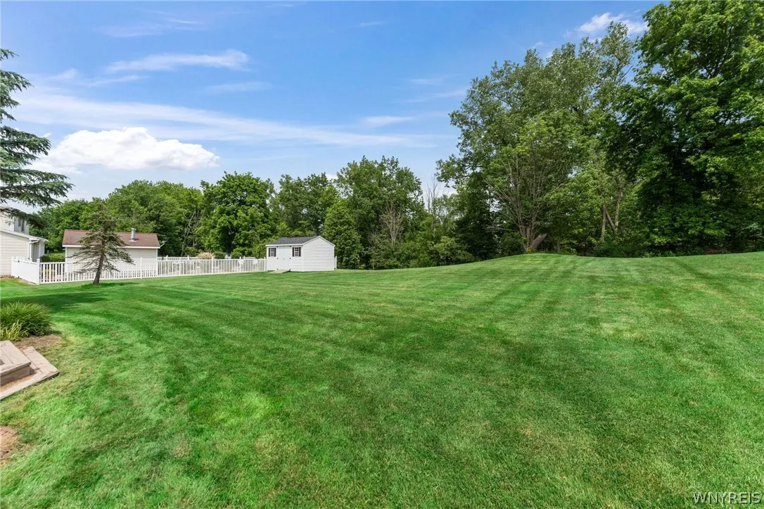 58 Meadowdale Lane, West Seneca, New York 14224, West Seneca, New York 14224, 4 Bedrooms Bedrooms, 8 Rooms Rooms,2 BathroomsBathrooms,Residential,Closed,58 Meadowdale Lane, West Seneca, New York 14224,0,B1547918