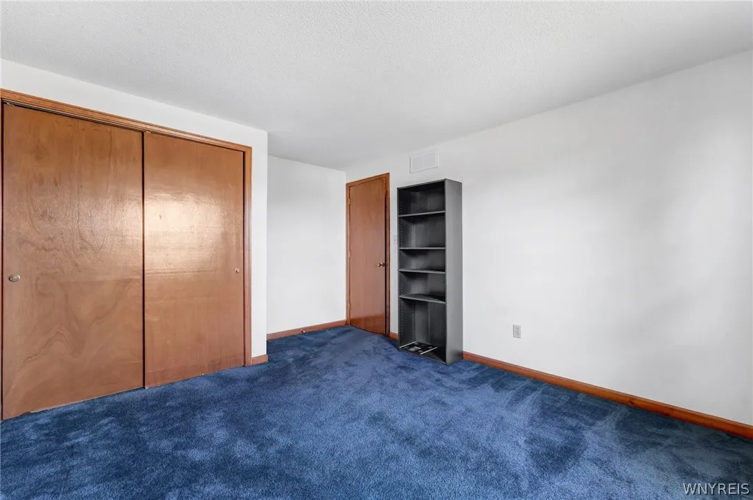 58 Meadowdale Lane, West Seneca, New York 14224, West Seneca, New York 14224, 4 Bedrooms Bedrooms, 8 Rooms Rooms,2 BathroomsBathrooms,Residential,Closed,58 Meadowdale Lane, West Seneca, New York 14224,0,B1547918
