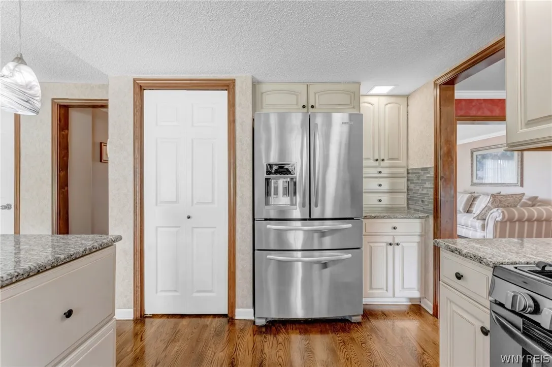 58 Meadowdale Lane, West Seneca, New York 14224, West Seneca, New York 14224, 4 Bedrooms Bedrooms, 8 Rooms Rooms,2 BathroomsBathrooms,Residential,Closed,58 Meadowdale Lane, West Seneca, New York 14224,0,B1547918