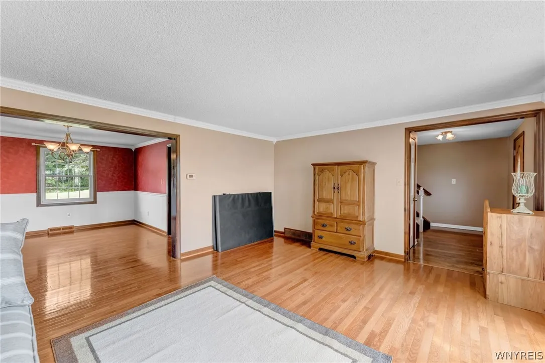 58 Meadowdale Lane, West Seneca, New York 14224, West Seneca, New York 14224, 4 Bedrooms Bedrooms, 8 Rooms Rooms,2 BathroomsBathrooms,Residential,Closed,58 Meadowdale Lane, West Seneca, New York 14224,0,B1547918