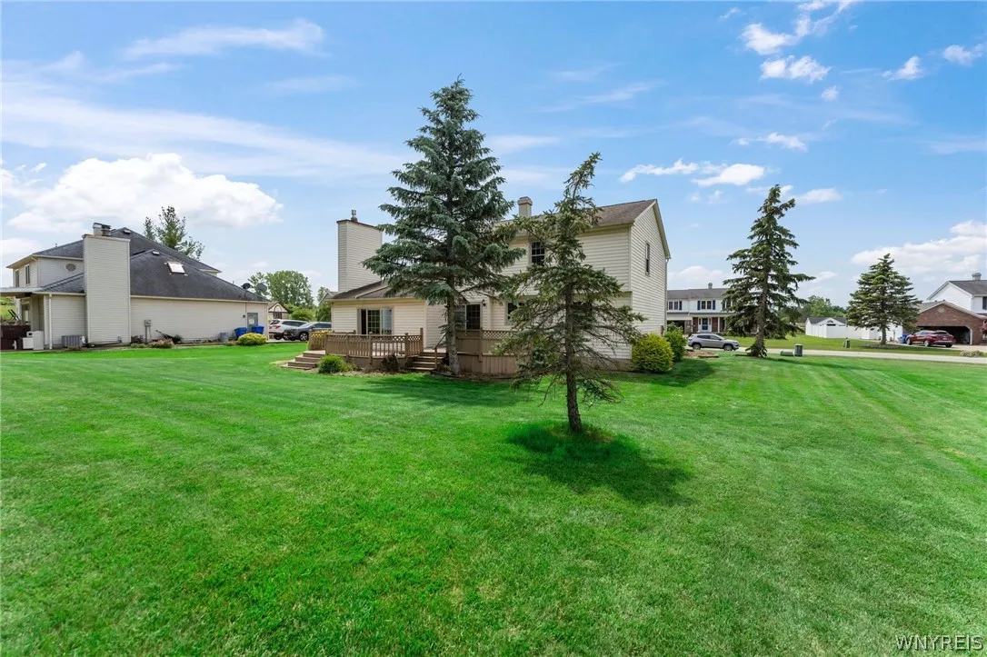 58 Meadowdale Lane, West Seneca, New York 14224, West Seneca, New York 14224, 4 Bedrooms Bedrooms, 8 Rooms Rooms,2 BathroomsBathrooms,Residential,Closed,58 Meadowdale Lane, West Seneca, New York 14224,0,B1547918