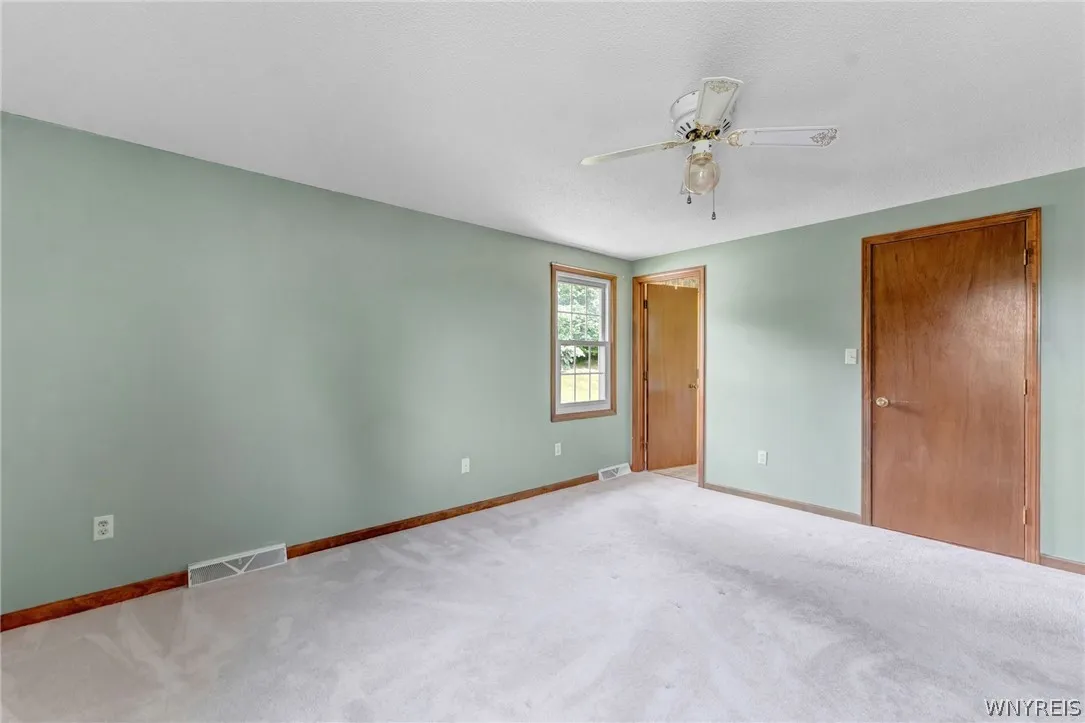 58 Meadowdale Lane, West Seneca, New York 14224, West Seneca, New York 14224, 4 Bedrooms Bedrooms, 8 Rooms Rooms,2 BathroomsBathrooms,Residential,Closed,58 Meadowdale Lane, West Seneca, New York 14224,0,B1547918
