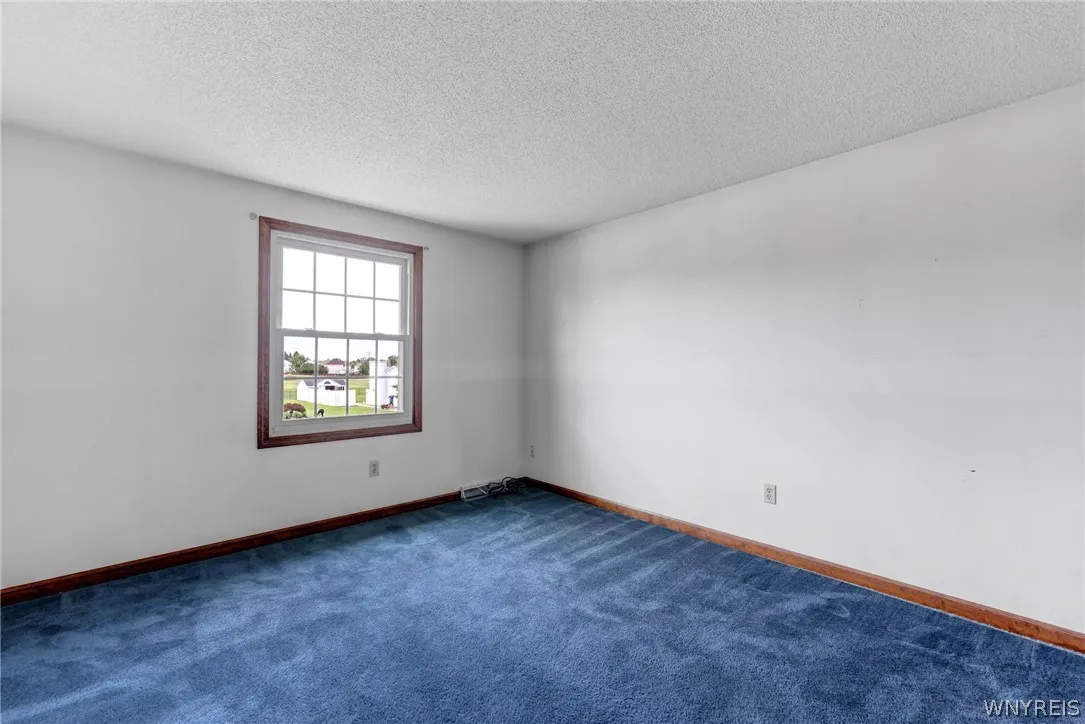58 Meadowdale Lane, West Seneca, New York 14224, West Seneca, New York 14224, 4 Bedrooms Bedrooms, 8 Rooms Rooms,2 BathroomsBathrooms,Residential,Closed,58 Meadowdale Lane, West Seneca, New York 14224,0,B1547918