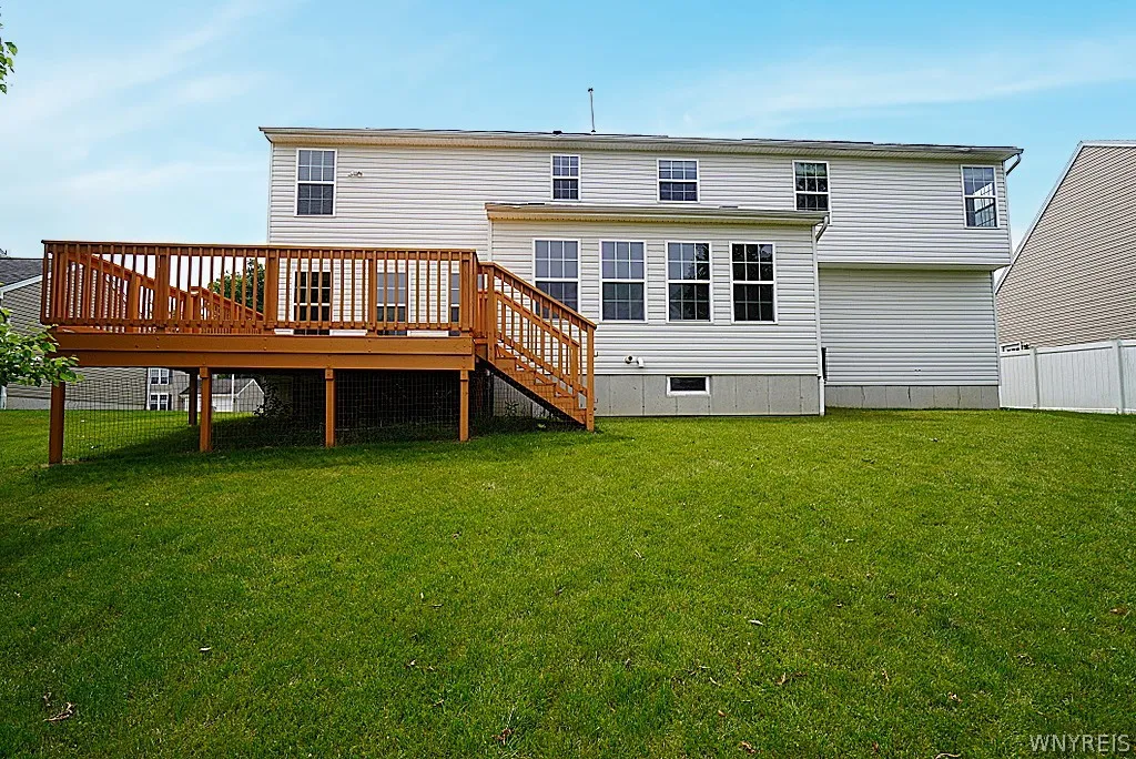 2223 Fox Chase Road, Hamburg, New York 14085, Hamburg, New York 14085, 4 Bedrooms Bedrooms, 9 Rooms Rooms,2 BathroomsBathrooms,Residential,Closed,2223 Fox Chase Road, Hamburg, New York 14085,0,B1548284