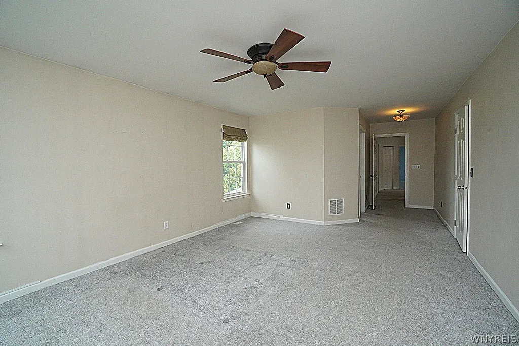 2223 Fox Chase Road, Hamburg, New York 14085, Hamburg, New York 14085, 4 Bedrooms Bedrooms, 9 Rooms Rooms,2 BathroomsBathrooms,Residential,Closed,2223 Fox Chase Road, Hamburg, New York 14085,0,B1548284