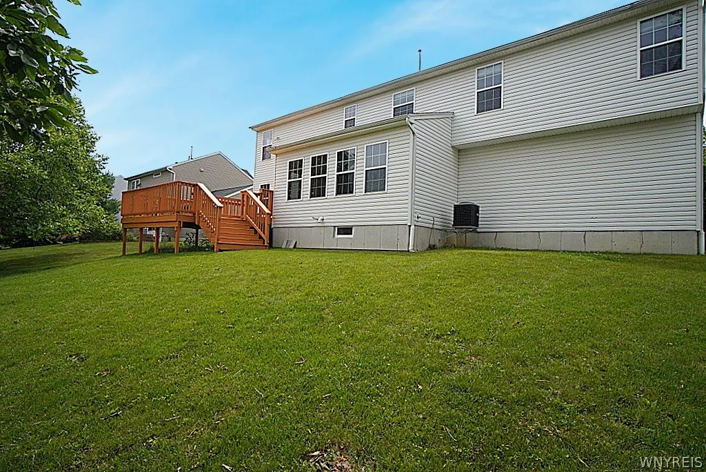 2223 Fox Chase Road, Hamburg, New York 14085, Hamburg, New York 14085, 4 Bedrooms Bedrooms, 9 Rooms Rooms,2 BathroomsBathrooms,Residential,Closed,2223 Fox Chase Road, Hamburg, New York 14085,0,B1548284