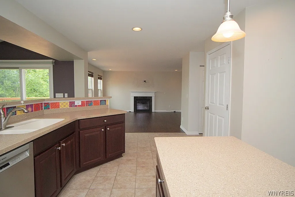 2223 Fox Chase Road, Hamburg, New York 14085, Hamburg, New York 14085, 4 Bedrooms Bedrooms, 9 Rooms Rooms,2 BathroomsBathrooms,Residential,Closed,2223 Fox Chase Road, Hamburg, New York 14085,0,B1548284