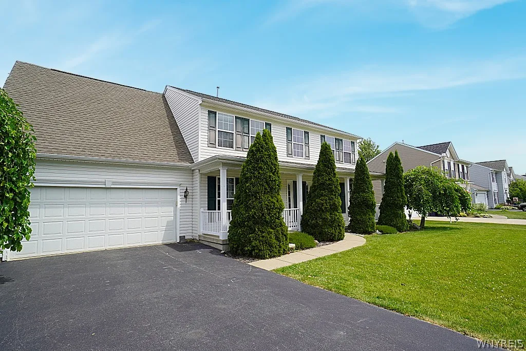 2223 Fox Chase Road, Hamburg, New York 14085, Hamburg, New York 14085, 4 Bedrooms Bedrooms, 9 Rooms Rooms,2 BathroomsBathrooms,Residential,Closed,2223 Fox Chase Road, Hamburg, New York 14085,0,B1548284