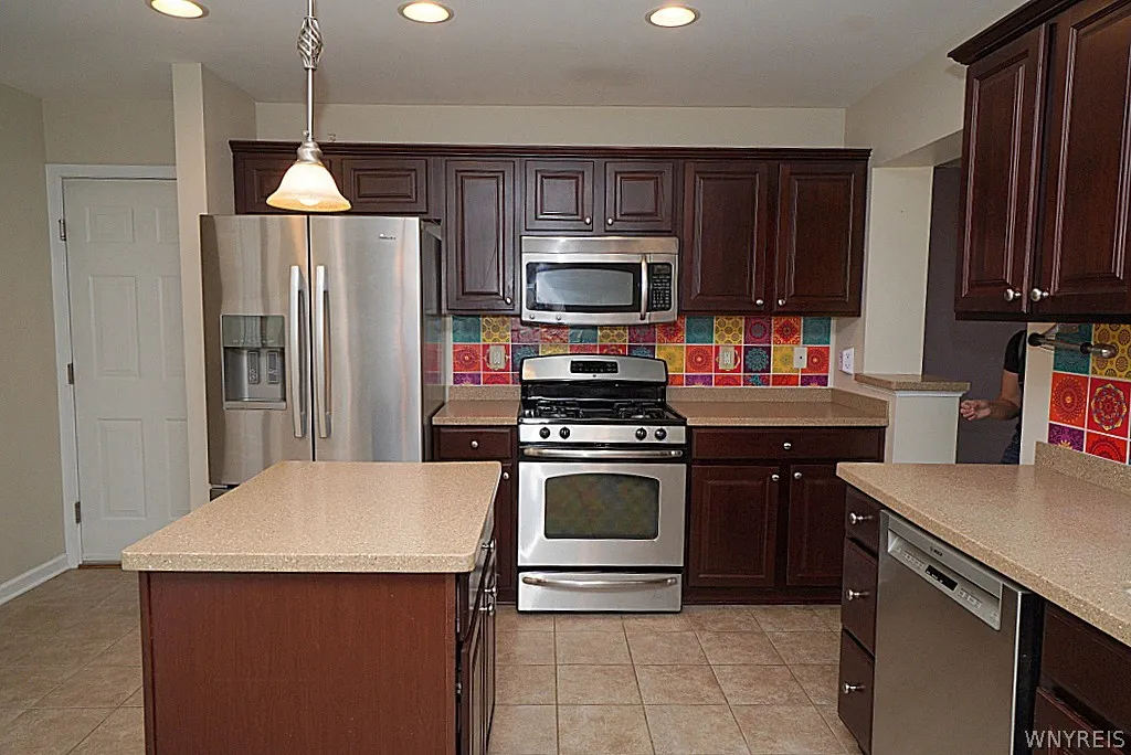 2223 Fox Chase Road, Hamburg, New York 14085, Hamburg, New York 14085, 4 Bedrooms Bedrooms, 9 Rooms Rooms,2 BathroomsBathrooms,Residential,Closed,2223 Fox Chase Road, Hamburg, New York 14085,0,B1548284