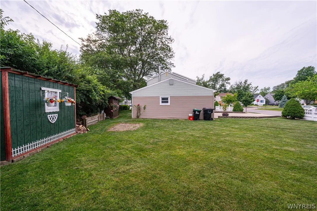 258 Forbes Ave. Avenue, Tonawanda-town, New York 1, Tonawanda, New York 14150, 4 Bedrooms Bedrooms, 8 Rooms Rooms,1 BathroomBathrooms,Residential,Closed,258 Forbes Ave. Avenue, Tonawanda-town, New York 1,0,B1548128