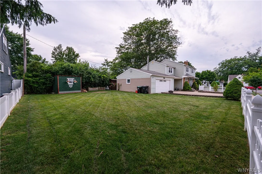 258 Forbes Ave. Avenue, Tonawanda-town, New York 1, Tonawanda, New York 14150, 4 Bedrooms Bedrooms, 8 Rooms Rooms,1 BathroomBathrooms,Residential,Closed,258 Forbes Ave. Avenue, Tonawanda-town, New York 1,0,B1548128