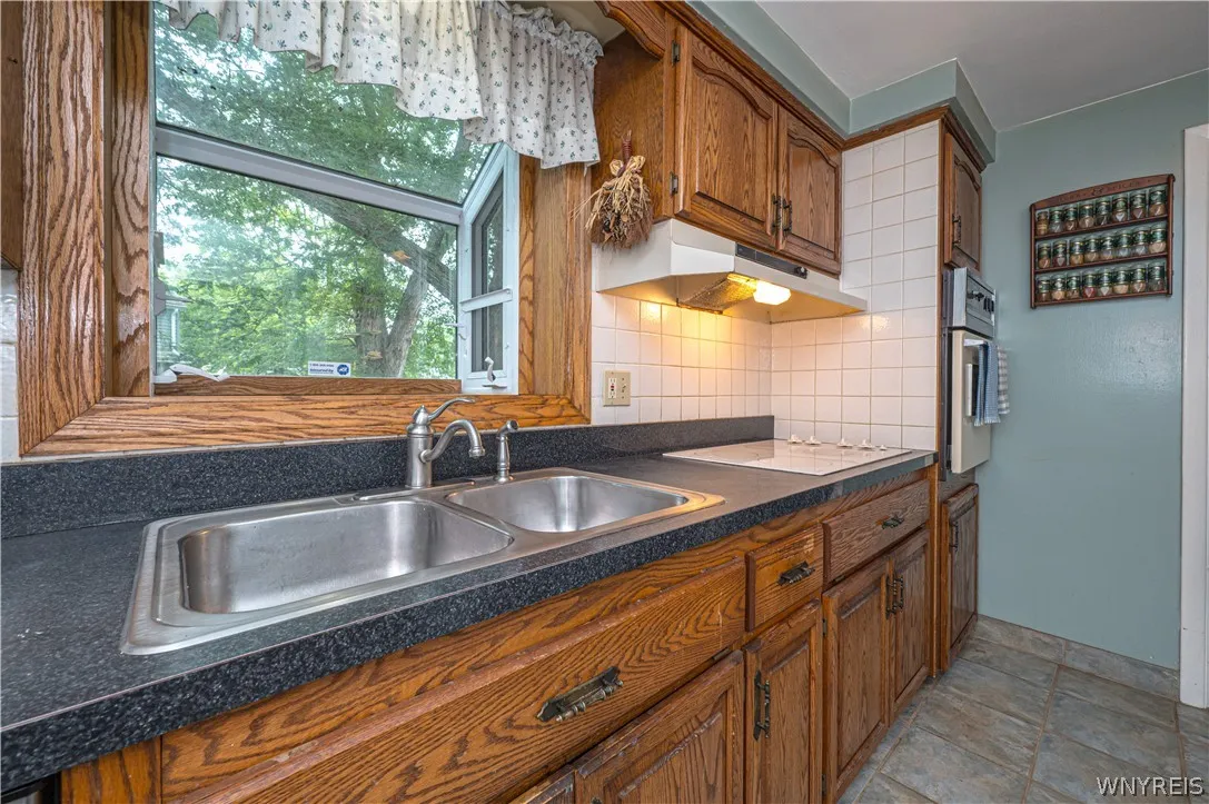 258 Forbes Ave. Avenue, Tonawanda-town, New York 1, Tonawanda, New York 14150, 4 Bedrooms Bedrooms, 8 Rooms Rooms,1 BathroomBathrooms,Residential,Closed,258 Forbes Ave. Avenue, Tonawanda-town, New York 1,0,B1548128