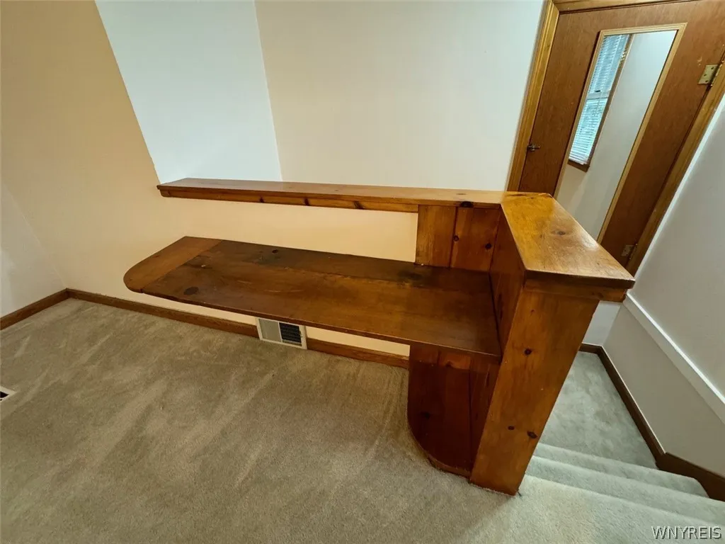 199 Calvin Court North, Tonawanda-town, New York 1, Tonawanda, New York 14150, 4 Bedrooms Bedrooms, 6 Rooms Rooms,2 BathroomsBathrooms,Residential,Closed,199 Calvin Court North, Tonawanda-town, New York 1,0,B1548446