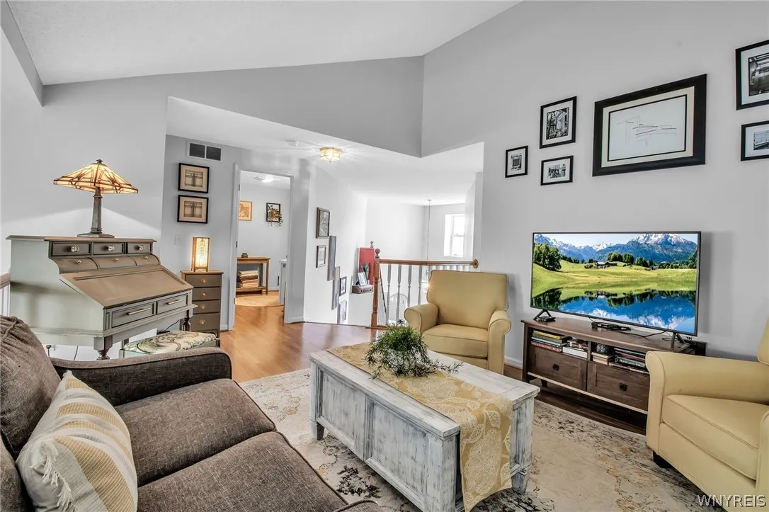 4264 Tisbury Lane, Hamburg, New York 14075, Hamburg, New York 14075, 3 Bedrooms Bedrooms, 9 Rooms Rooms,2 BathroomsBathrooms,Residential,Closed,4264 Tisbury Lane, Hamburg, New York 14075,0,B1548553