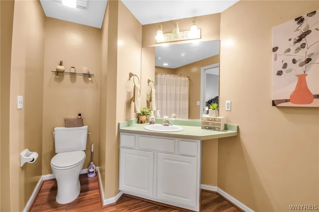 4264 Tisbury Lane, Hamburg, New York 14075, Hamburg, New York 14075, 3 Bedrooms Bedrooms, 9 Rooms Rooms,2 BathroomsBathrooms,Residential,Closed,4264 Tisbury Lane, Hamburg, New York 14075,0,B1548553