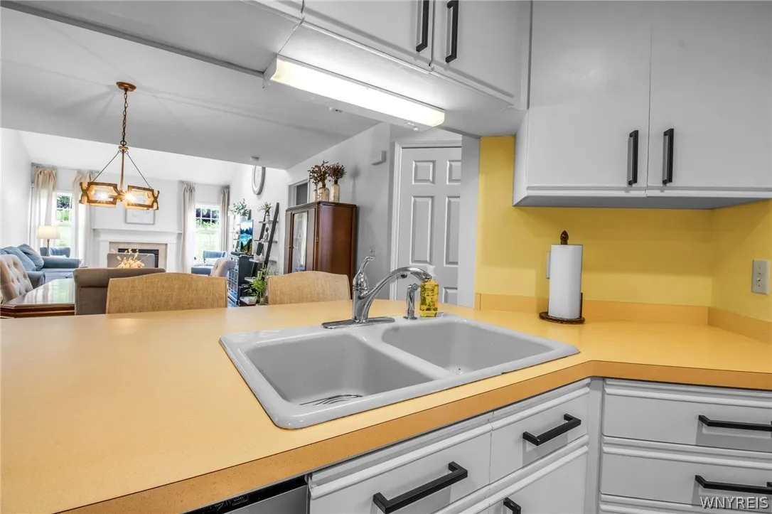 4264 Tisbury Lane, Hamburg, New York 14075, Hamburg, New York 14075, 3 Bedrooms Bedrooms, 9 Rooms Rooms,2 BathroomsBathrooms,Residential,Closed,4264 Tisbury Lane, Hamburg, New York 14075,0,B1548553