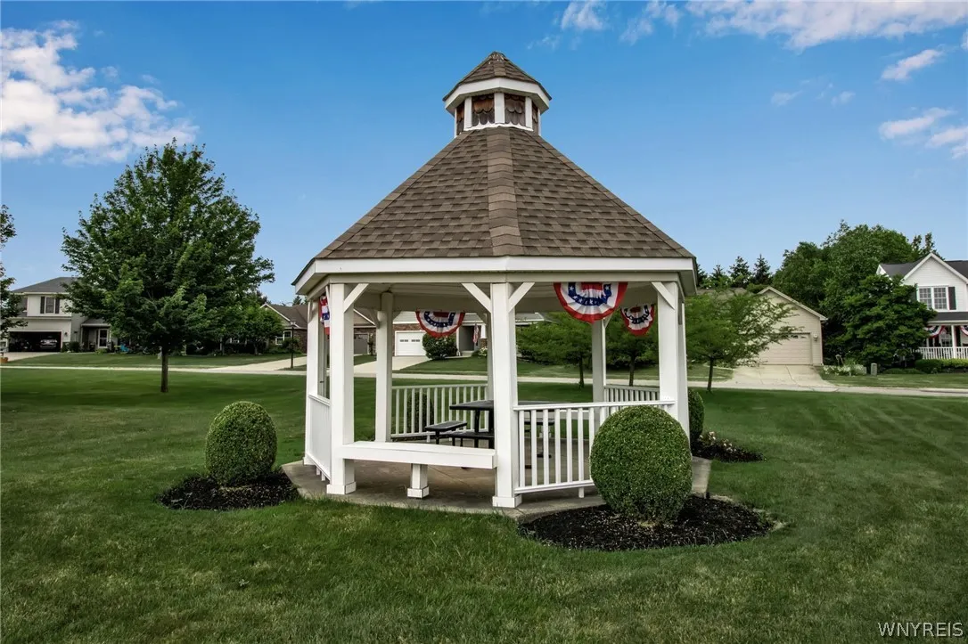 4264 Tisbury Lane, Hamburg, New York 14075, Hamburg, New York 14075, 3 Bedrooms Bedrooms, 9 Rooms Rooms,2 BathroomsBathrooms,Residential,Closed,4264 Tisbury Lane, Hamburg, New York 14075,0,B1548553