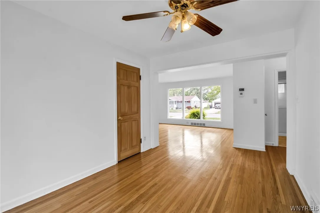 24 Brenton Avenue, Tonawanda-town, New York 14150, Tonawanda, New York 14150, 2 Bedrooms Bedrooms, 8 Rooms Rooms,1 BathroomBathrooms,Residential,Closed,24 Brenton Avenue, Tonawanda-town, New York 14150,0,B1548573