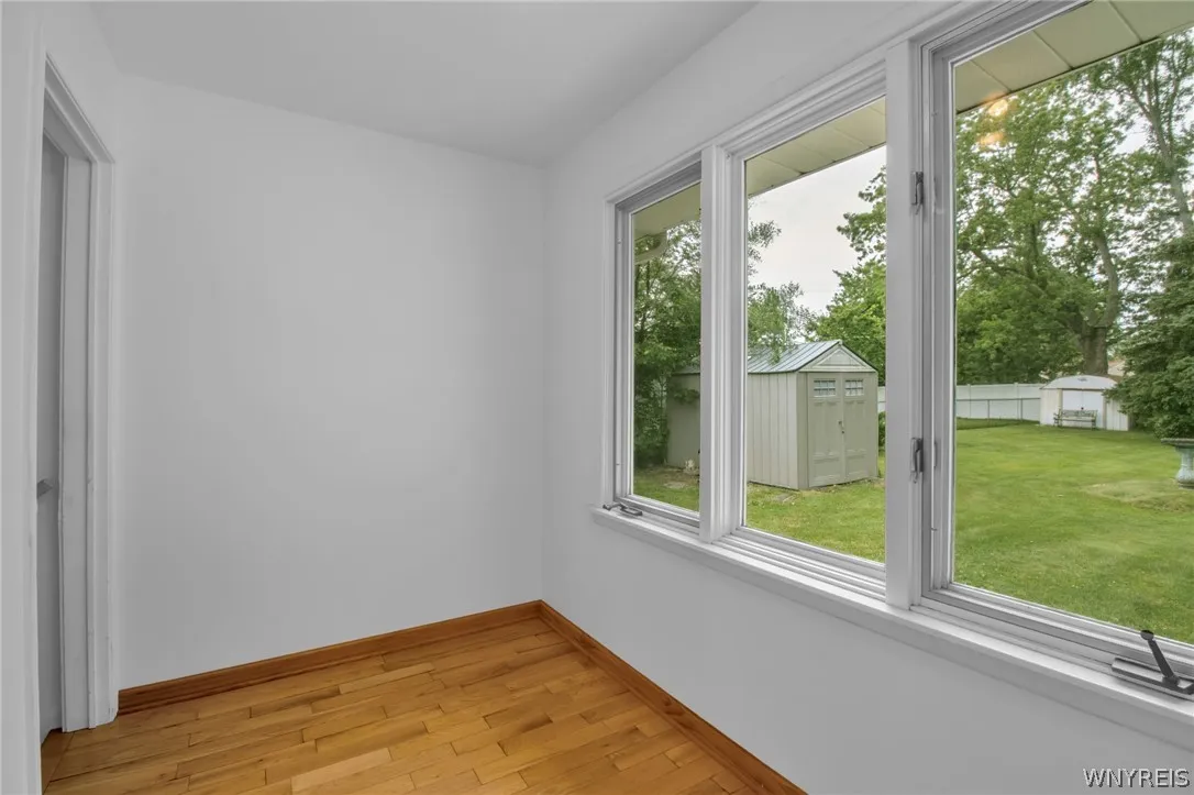 24 Brenton Avenue, Tonawanda-town, New York 14150, Tonawanda, New York 14150, 2 Bedrooms Bedrooms, 8 Rooms Rooms,1 BathroomBathrooms,Residential,Closed,24 Brenton Avenue, Tonawanda-town, New York 14150,0,B1548573