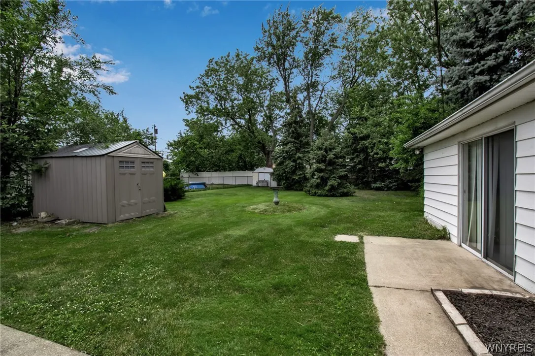 24 Brenton Avenue, Tonawanda-town, New York 14150, Tonawanda, New York 14150, 2 Bedrooms Bedrooms, 8 Rooms Rooms,1 BathroomBathrooms,Residential,Closed,24 Brenton Avenue, Tonawanda-town, New York 14150,0,B1548573