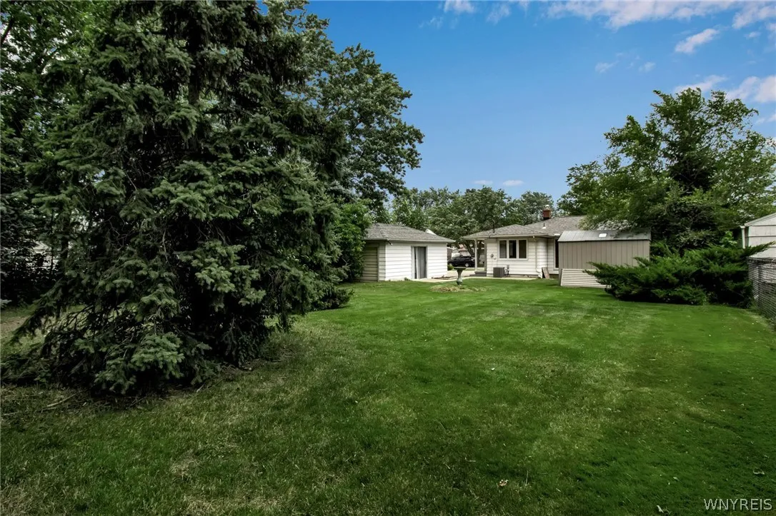 24 Brenton Avenue, Tonawanda-town, New York 14150, Tonawanda, New York 14150, 2 Bedrooms Bedrooms, 8 Rooms Rooms,1 BathroomBathrooms,Residential,Closed,24 Brenton Avenue, Tonawanda-town, New York 14150,0,B1548573
