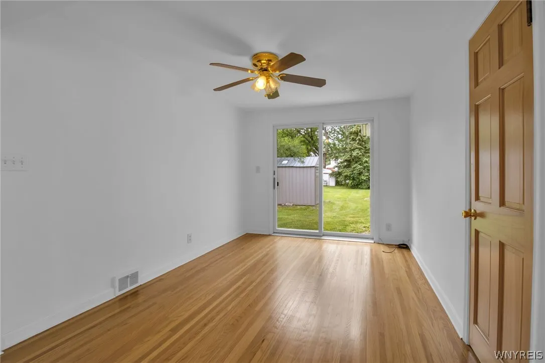 24 Brenton Avenue, Tonawanda-town, New York 14150, Tonawanda, New York 14150, 2 Bedrooms Bedrooms, 8 Rooms Rooms,1 BathroomBathrooms,Residential,Closed,24 Brenton Avenue, Tonawanda-town, New York 14150,0,B1548573