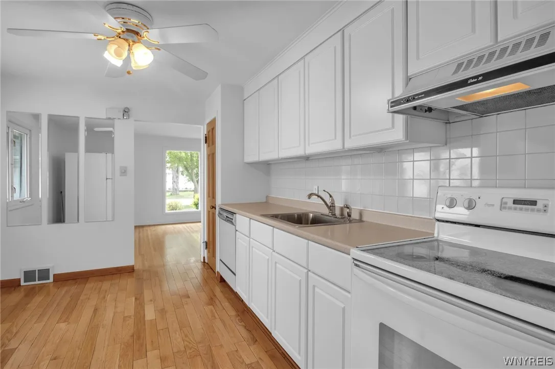 24 Brenton Avenue, Tonawanda-town, New York 14150, Tonawanda, New York 14150, 2 Bedrooms Bedrooms, 8 Rooms Rooms,1 BathroomBathrooms,Residential,Closed,24 Brenton Avenue, Tonawanda-town, New York 14150,0,B1548573