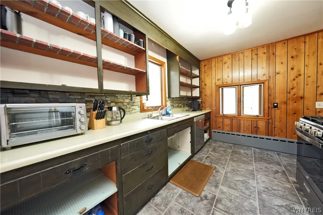 4740 Seneca Street, West Seneca, New York 14224, West Seneca, New York 14224, 3 Bedrooms Bedrooms, 6 Rooms Rooms,1 BathroomBathrooms,Residential,Closed,4740 Seneca Street, West Seneca, New York 14224,0,B1548693