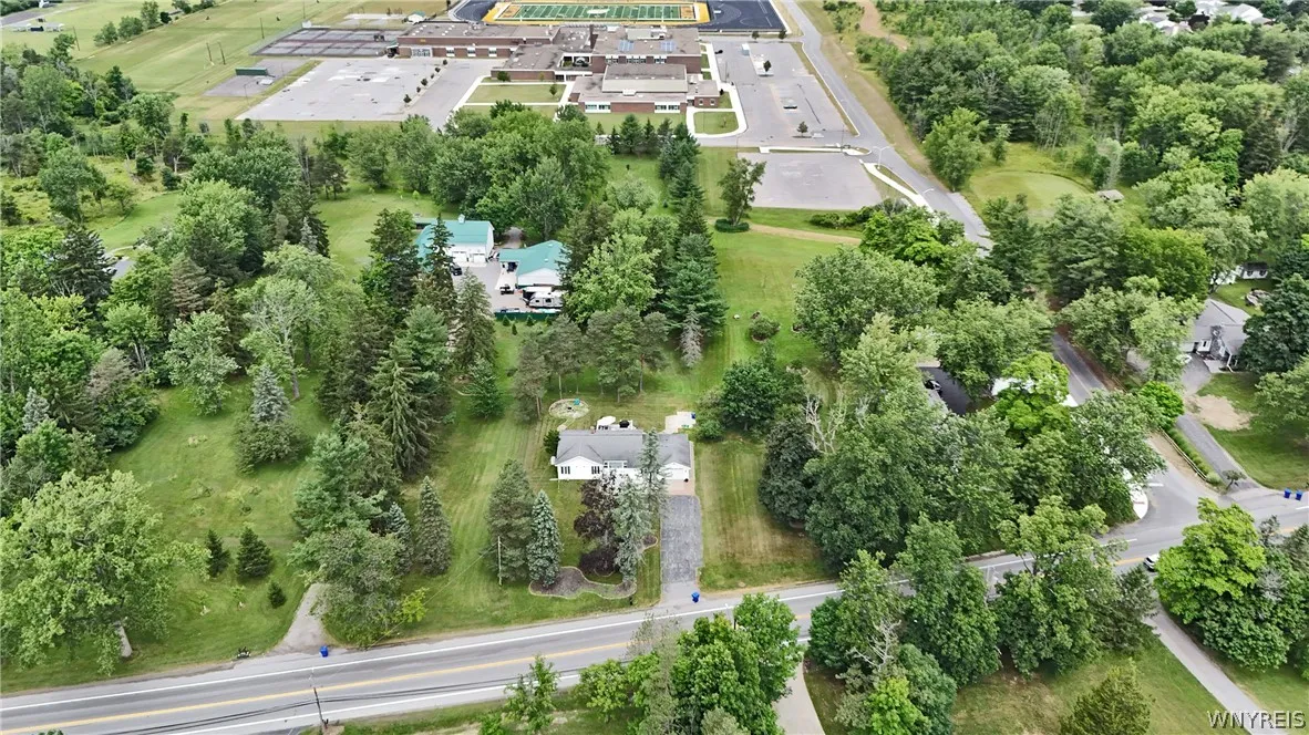 4740 Seneca Street, West Seneca, New York 14224, West Seneca, New York 14224, 3 Bedrooms Bedrooms, 6 Rooms Rooms,1 BathroomBathrooms,Residential,Closed,4740 Seneca Street, West Seneca, New York 14224,0,B1548693