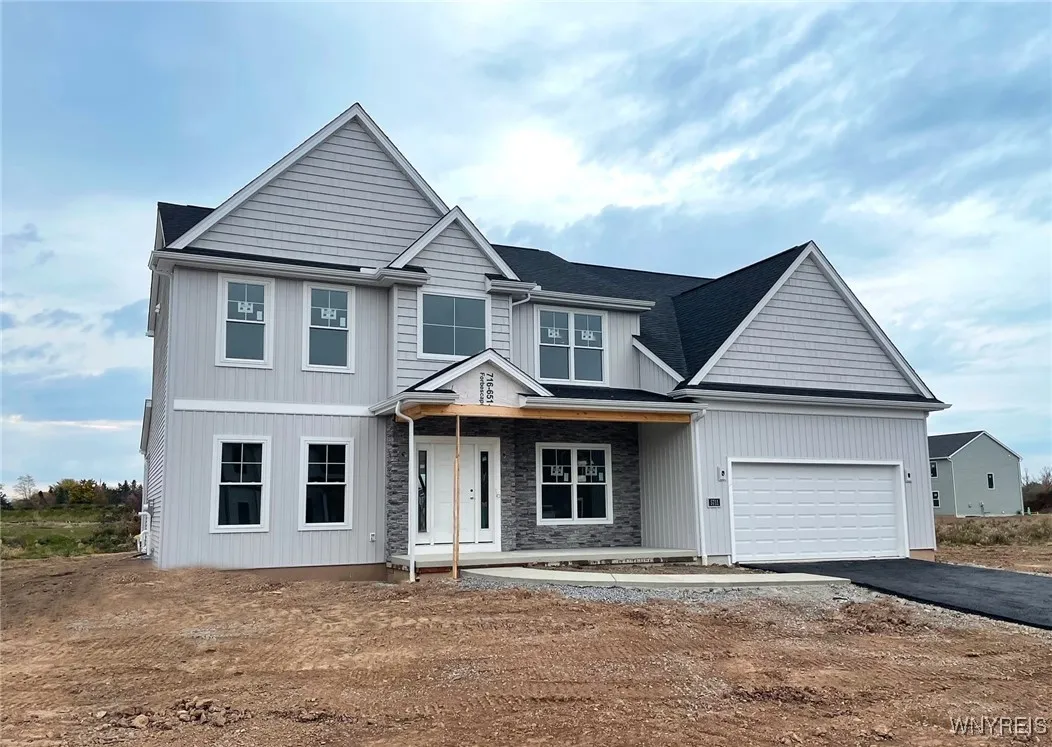 5711 Dorothy Circle, Clarence, New York 14032, Clarence, New York 14032, 4 Bedrooms Bedrooms, 10 Rooms Rooms,2 BathroomsBathrooms,Residential,Closed,5711 Dorothy Circle, Clarence, New York 14032,0,B1548925
