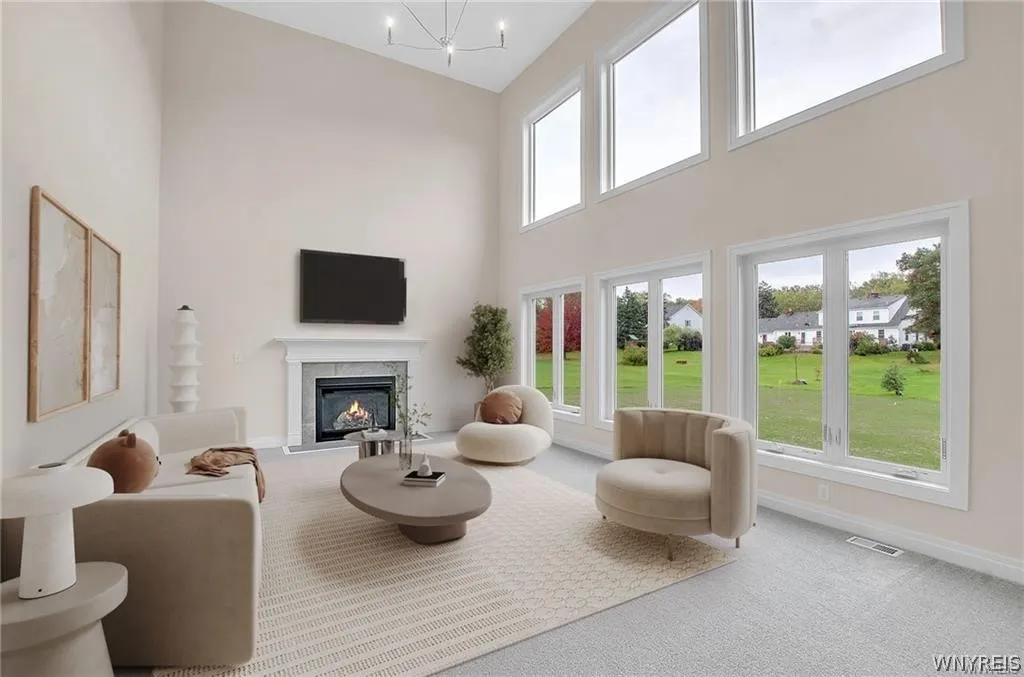 5711 Dorothy Circle, Clarence, New York 14032, Clarence, New York 14032, 4 Bedrooms Bedrooms, 10 Rooms Rooms,2 BathroomsBathrooms,Residential,Closed,5711 Dorothy Circle, Clarence, New York 14032,0,B1548925
